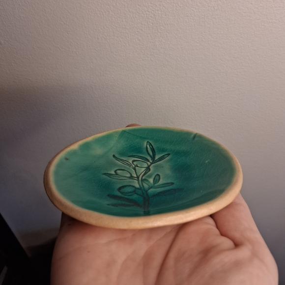 Handcrafted Ceramic Plate with Teal Design - Picture 2 of 6